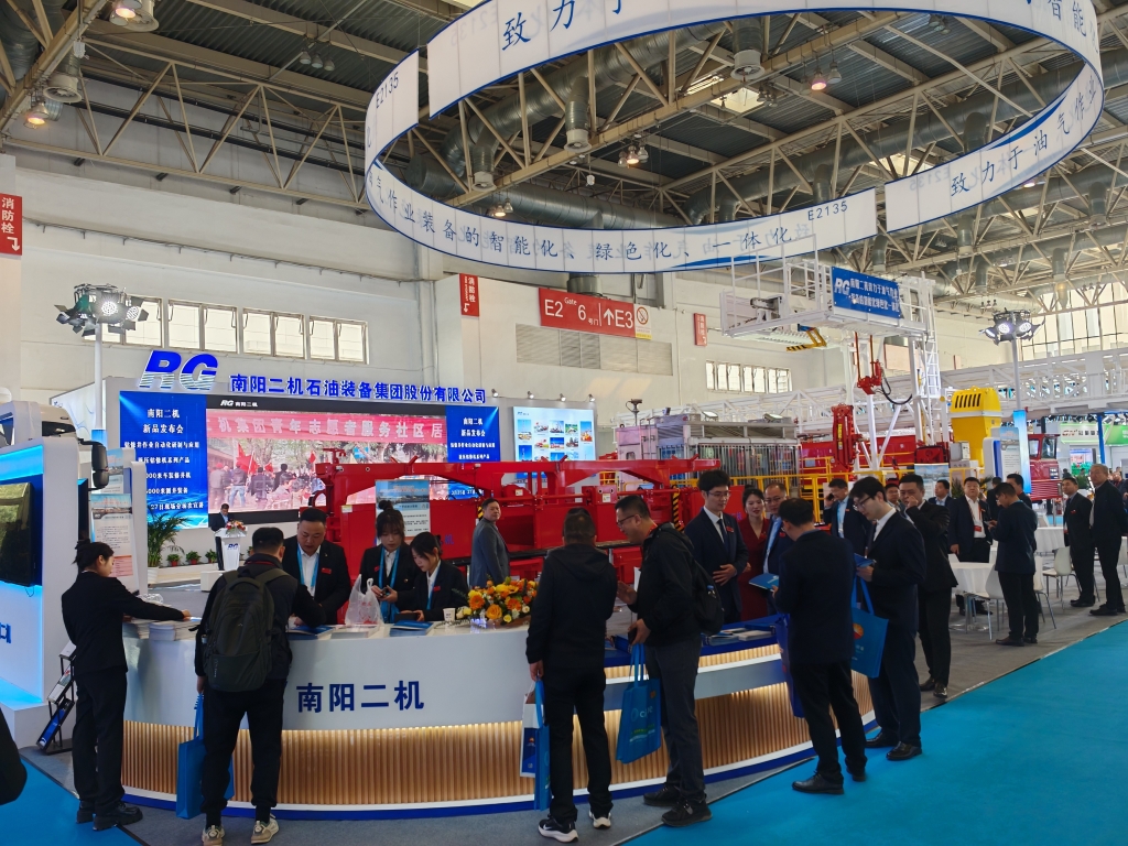 ɭ��������-׷�󽡿�,����һ��ɳ����ȫ����̨�����ܻ�ױ���޷����౱������ʯ��ʯ��ױ��չ